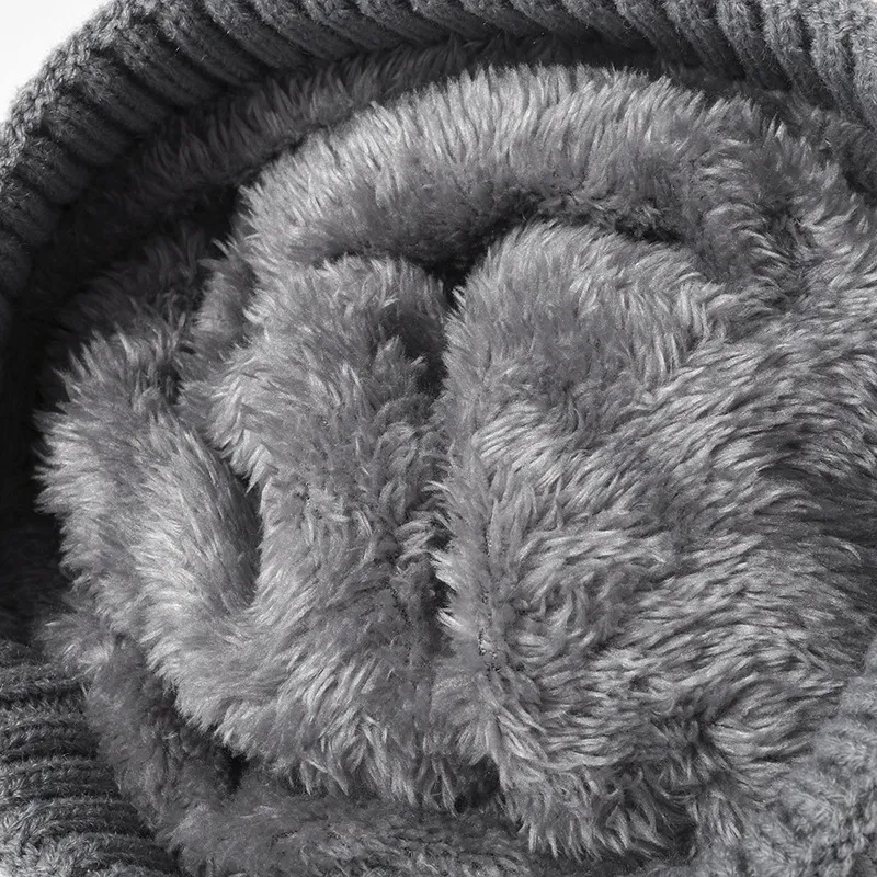 Cable Knit Solid Color Hat with Pompom - Image 4